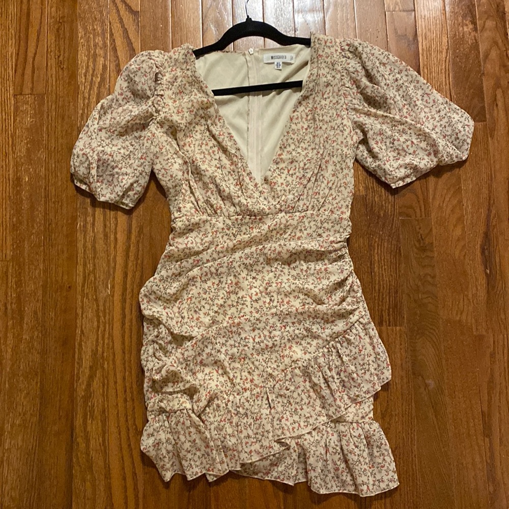 Puff sleeve floral dress